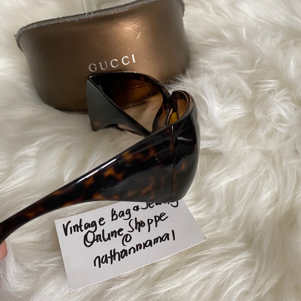 Gucci sunglass - Picture 7 of 13
